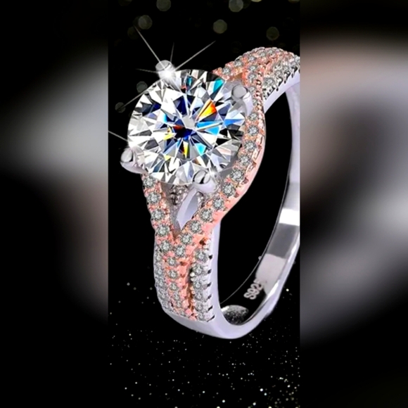 Ring - Picture 2 of 4